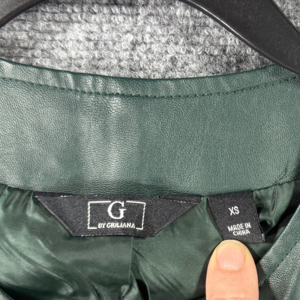 G by Giuliana Womens Faux Leather Jacket Dark Green Asymmetrical Cropped XS NWOT - Picture 3 of 10